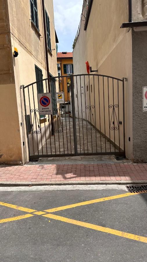 Appartement Edens House Con Parcheggio Privato Gratuito à Rapallo Extérieur photo